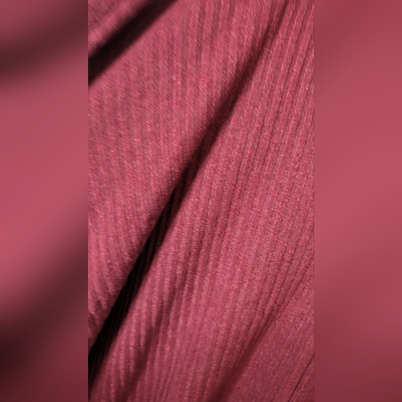 Urban Outfitters Maroon Collar Neck Oversized Knit Top Size Medium - Picture 5 of 8